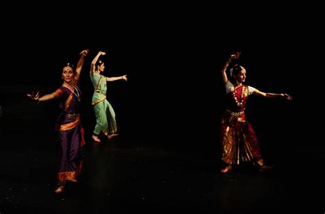 Classical Dance Wallpapers Top Free Classical Dance Backgrounds Wallpaperaccess