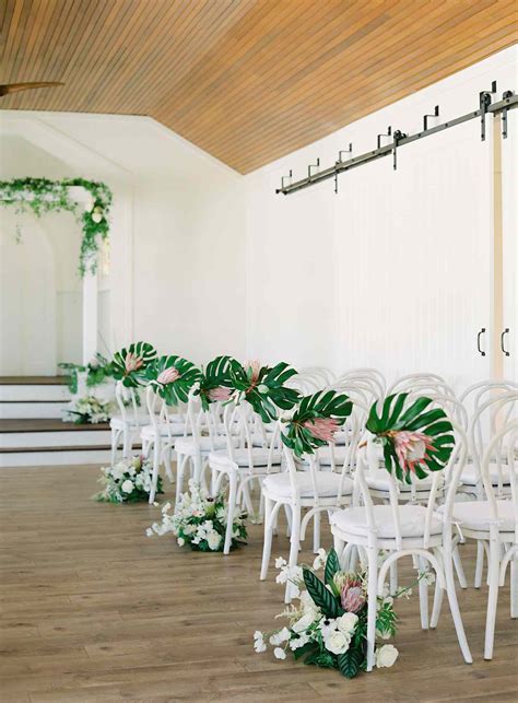 40 Beautiful Ways To Decorate Your Wedding Aisle