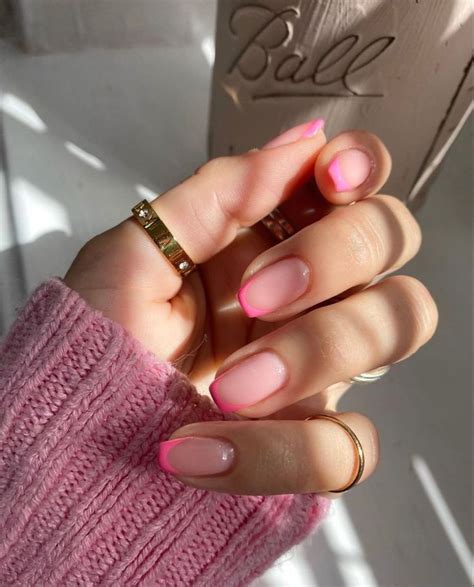French Tip Nails Short Trendy Pink Almond Colored With Design White
