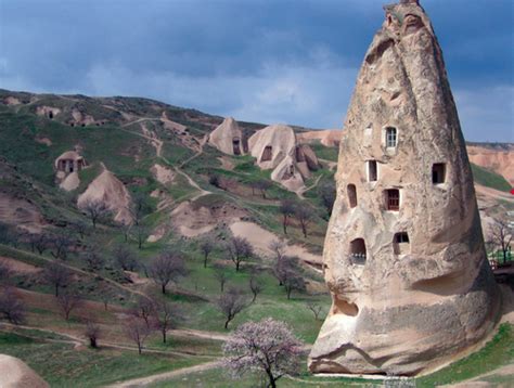 Göreme Cappadocia Turkey Underground Homes Unusual Homes Cave House