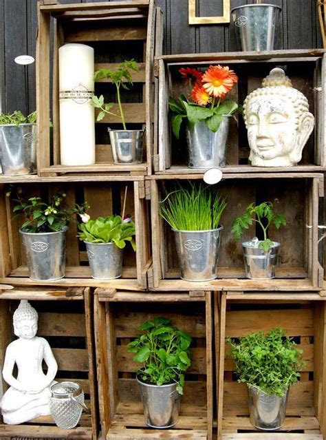 2clean and prepare the deck. 15 Beautiful Do-It-Yourself Pallet Gardens That You're Sure To Love | Potted plants patio ...