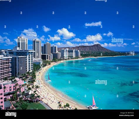 Hawaii Waikiki Beach Resort Hi Res Stock Photography And Images Alamy