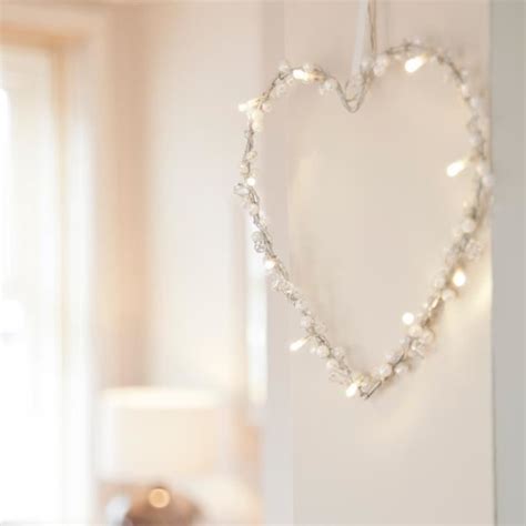 Couronne Métallique Coeur avec Guirlande Lumineuse LED et Perles de Lights fun Cdiscount Maison