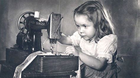Still Stitching Vintage Sewing Machines 30 Vintage Photos Of