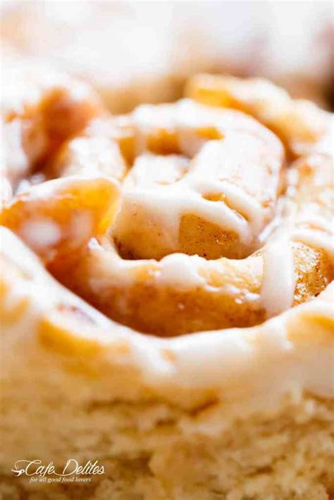 Apple Pie Cinnamon Rolls With Cream Cheese Frosting Cafe Delites