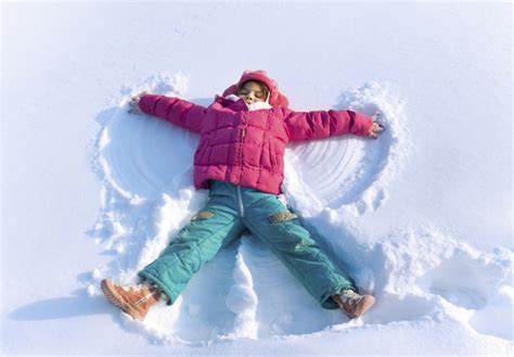 How To Get Your Kids Playing In The Winter Great Lakes