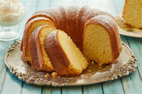 Sour Cream Pound Cake Gemmas Bigger Bolder Baking