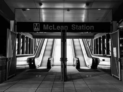 Wmata Mclean Station Entrance Mw Transit Photos Flickr