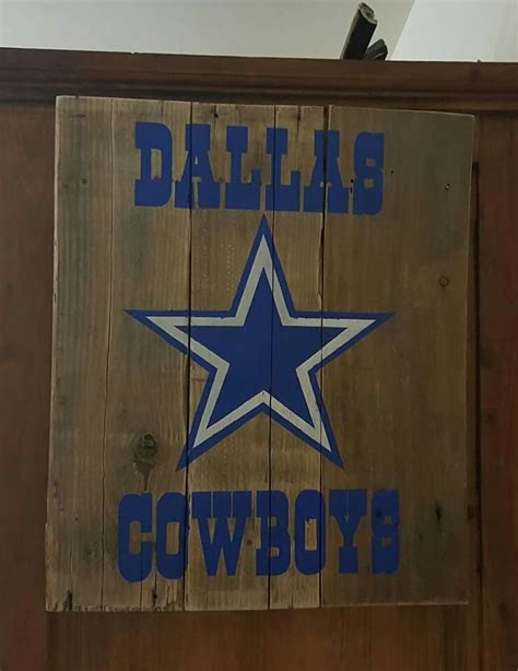 Dallas cowboys wall decor star wood. Dallas Cowboys pallet sign | Dallas cowboys decor, Dallas cowboys crafts, Cowboy decorations