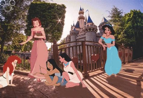 Disney Princesses Crossover Disney Princesses Crossover Awesome