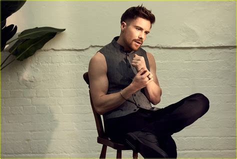 Game Of Thrones Joe Dempsie Aka Gendry Poses For Hot New Photos In Essential Homme Photo