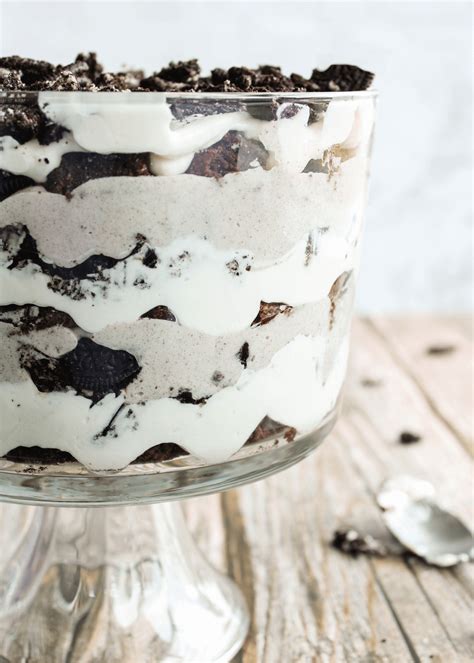 Best Ever Easy Oreo Trifle With Brownie