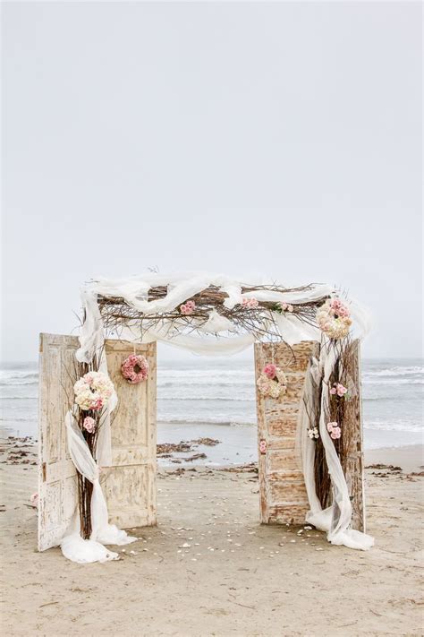 20 Wedding Ceremony Decorated Door Ideas Chic Vintage Brides