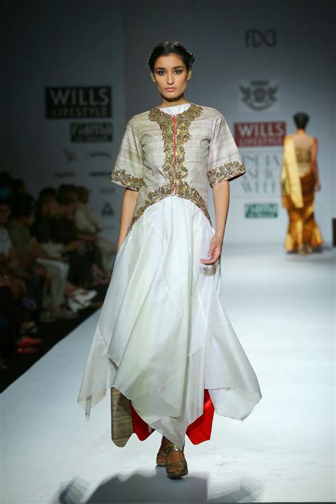 Samant Chauhan Show At Wills Lifestyle India Fashion Week 2014