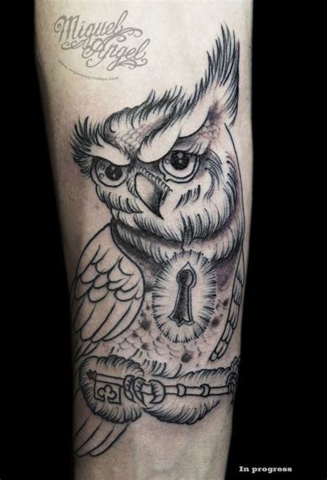 Https://tommynaija.com/tattoo/black And Grey Owl Key Tattoo Designs
