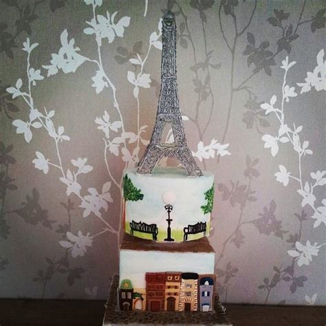 Eiffel Tower Cake Decorated Cake By Amaliacakes Cakesdecor