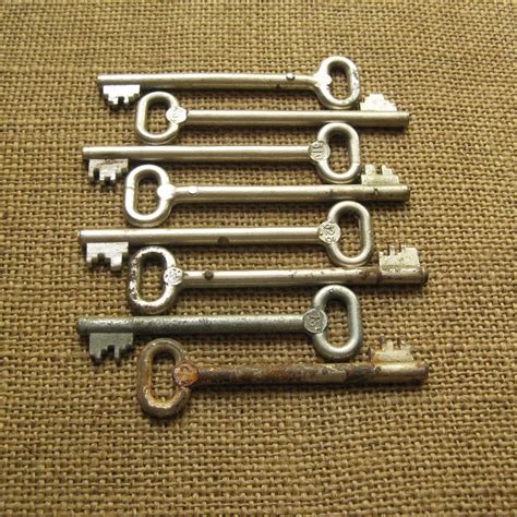 Vintage Skeleton Keys Old Fashioned Keys Large Metal Keys Etsy
