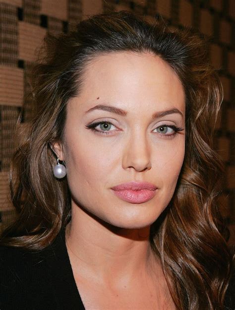 Angelina Jolie Makeup Best Outfits Angelina Jolie Makeup