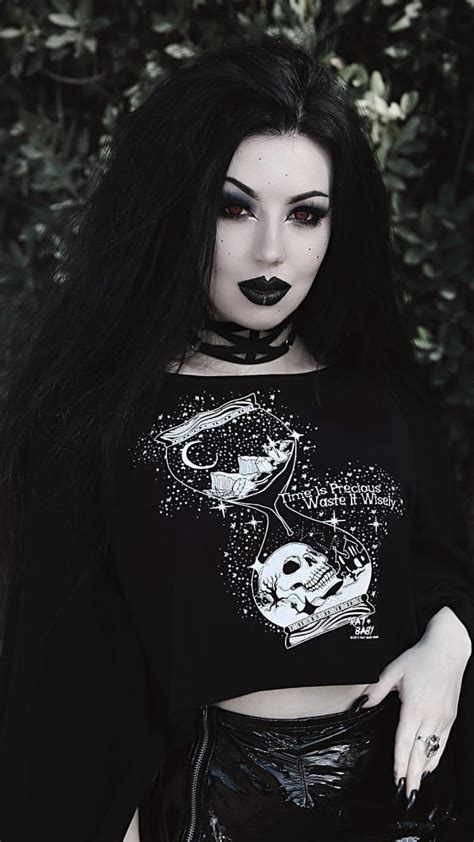 Pin By Spiro Sousanis On Kristiana Gothic Fashion Goth Beauty