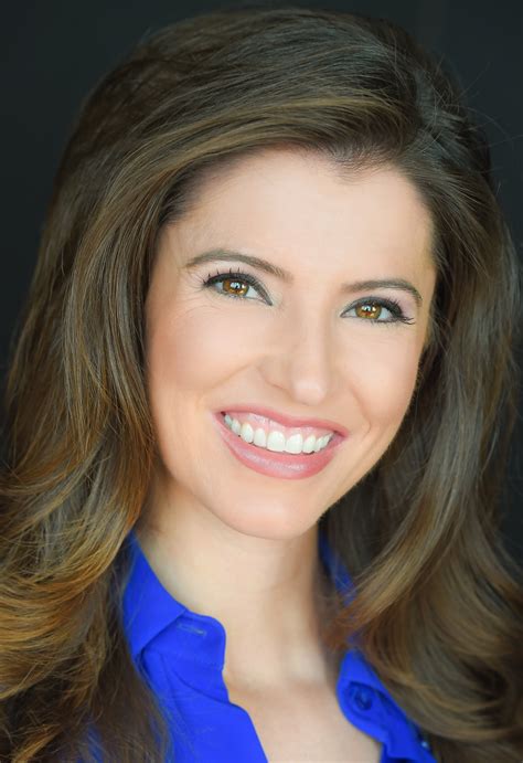 Newcomer Erin Kennedy Joins Cbs 2s Morning Parade