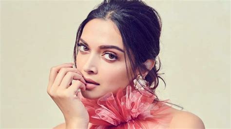 Deepika Padukone Deletes All Posts On Instagram And Twitter India Today