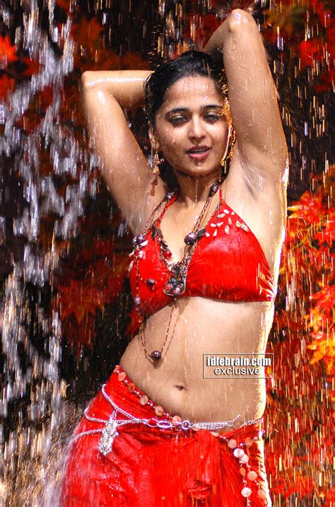 hot anushka shetty navel show hot and gorgeous actress anu… flickr