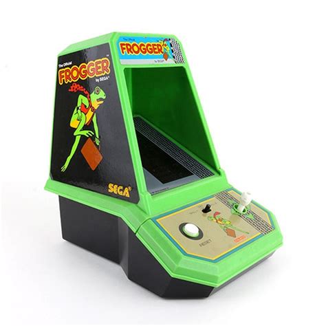 Frogger Vintage 1981 Electronic Tabletop Arcade Game Coleco Sega