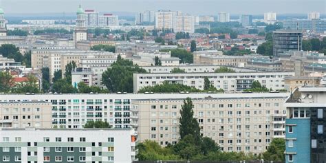 Entdecken sie unsere schönsten möblierten wohnungen und apartments in berlin. Wohnungsmarkt in Berlin: Für Reiche werden Wohnungen ...