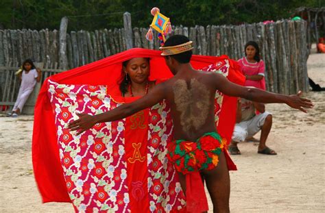 Colombia Cultura De Colombia Danza Indigena Venezuela