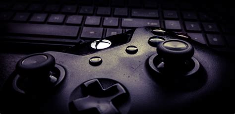 Cool Gaming Controller Wallpapers