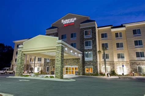 Fairfield Inn And Suites By Marriott Commerce Commerce Georgia Us