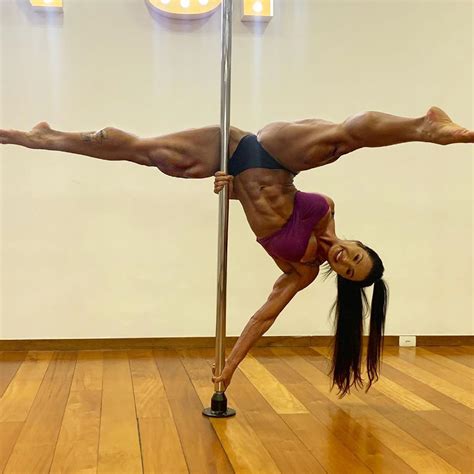 Gracyanne Barbosa Fitness Instagram Fitness Models Female Muscle Women