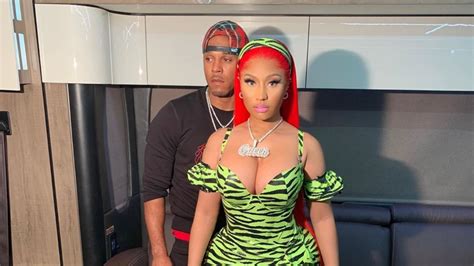 Never really jerk to nicki.but god how can you not wanna bust a huge load to those juicy. Nicki Minaj And Boyfriend Kenneth Petty Will Soon Be ...