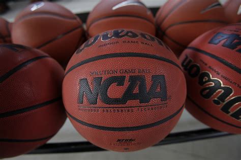 How ESPN’s Joe Lunardi invented bracketology | America Magazine