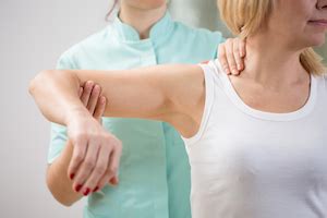 Radiating Arm Pain Could It Be A Pinched Nerve The Brain And Spine