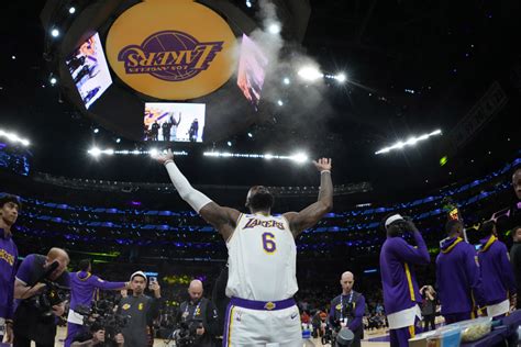 Lebron James Joins Taco Bells Effort To Liberate Taco Tuesday Trademark