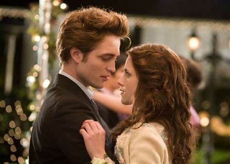 17 Best Prom Scenes Of All Time