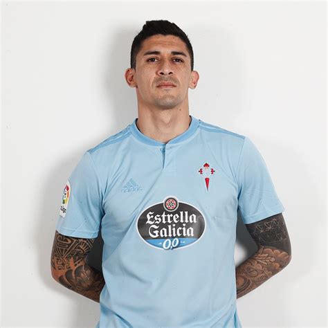 It was founded on 23 august 1923 following the merger of real vigo sporting and real fortuna football club. Celta de Vigo 2018/19 adidas Home and Away Kits - FOOTBALL ...