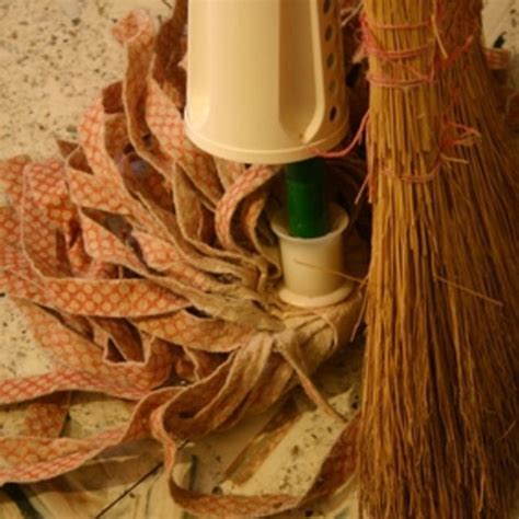 How To Clean Linoleum Floors Hunker Cleaners Homemade Homemade