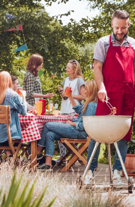 How To Host The Best Backyard Barbecue Of All Time