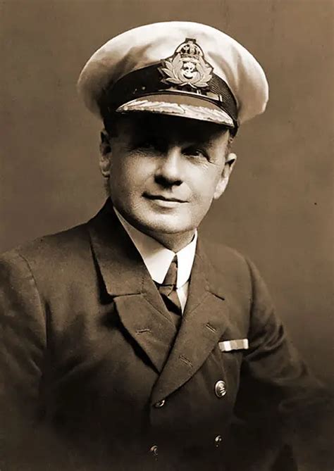 Rms Titanic Second Officer Charles H Lightoller