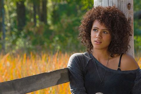 Nathalie emmanuel holds hands with boyfriend alex lanipekun while on a walk together in london earlier in the week. Fast & Furious 7 : Qui est Nathalie Emmanuel, la petite ...