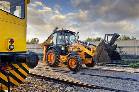 Construction Equipment Rental 101: Service Providers, Tips & Prices | Equipment Rental