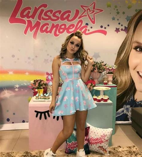 💜em Rp💜 Roupa Da Larissa Manoela Looks Da Larissa Manoela Garota Linda