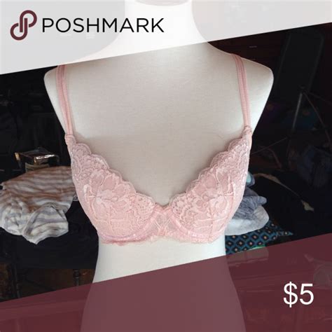 pink 34c light pink lace lightly lined bra pink bra pink lace pink ladies