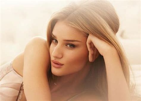 Fashion Model Photos Hot Rosie Huntington Whiteley Valentine S Day Lingerie For Marks And Spencer