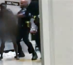 Detroit Police Officer Suspended After Video Shows Him Punching Naked Woman At Hospital Abc News