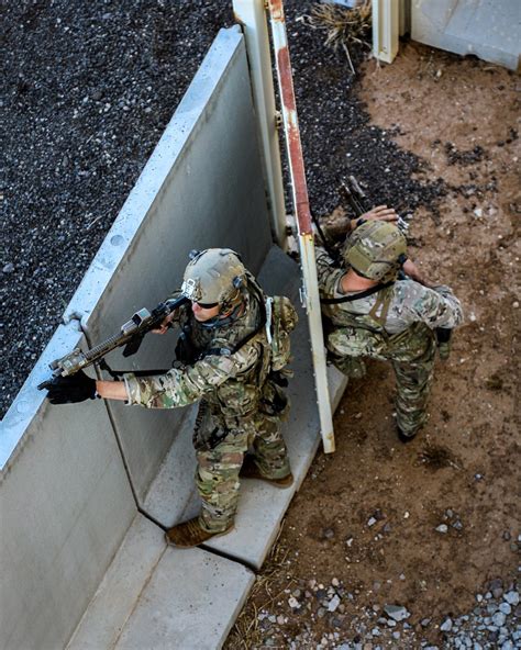 Bortac Agents From The Border Patrol Tactical Unit Bortac Flickr