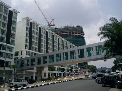 Plaza damas 3 are also near banks, and within 10 minutes drive of the commercial and entertainment. Condominium For Auction At Plaza Damas 3, Sri Hartamas | Land+