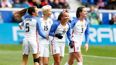 In Fight For Equality Us Womens Soccer Team Leads The Way The New York Times